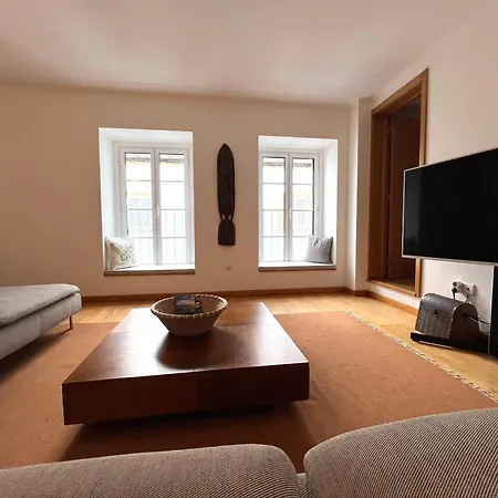 Urban Hide Away Centre Apartment