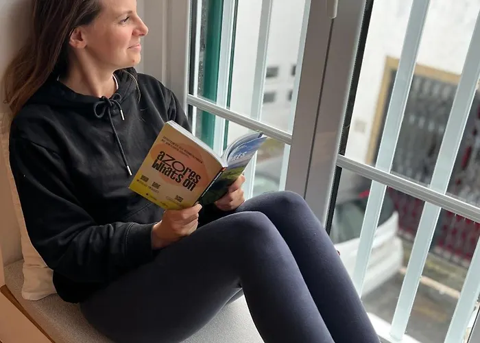 Urban Hide Away Centre *