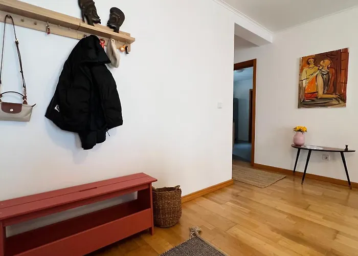 Urban Hide Away Centre