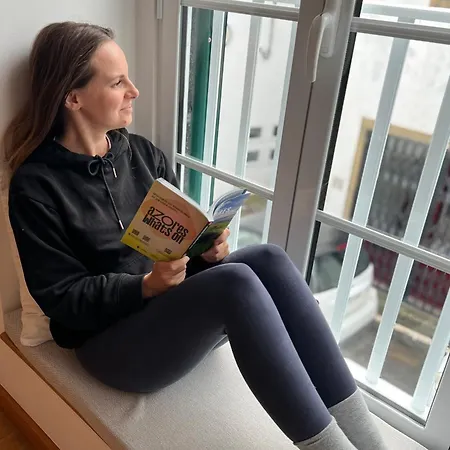 Urban Hide Away Centre *